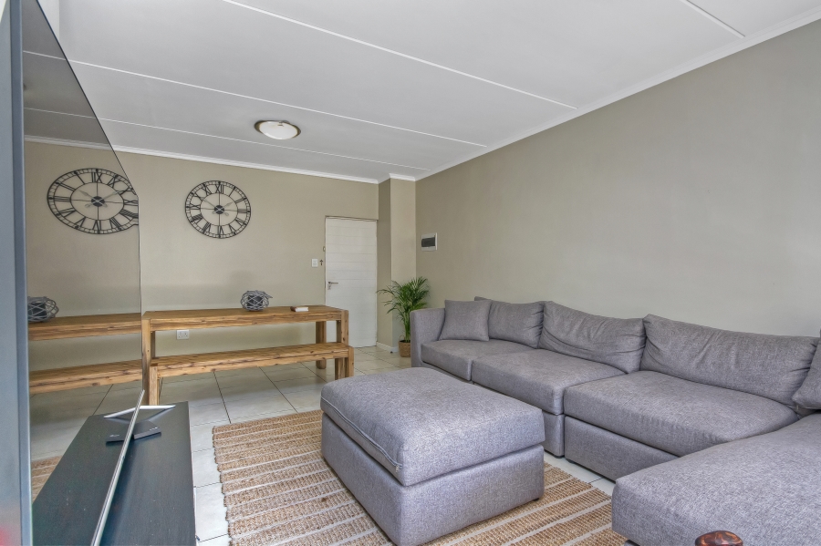 3 Bedroom Property for Sale in Oakdene Gauteng