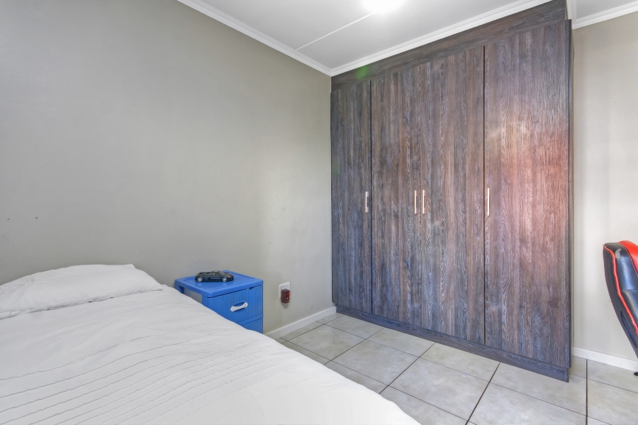 3 Bedroom Property for Sale in Oakdene Gauteng