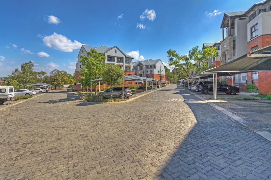 3 Bedroom Property for Sale in Oakdene Gauteng