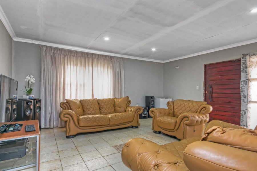 3 Bedroom Property for Sale in Dobsonville Gauteng