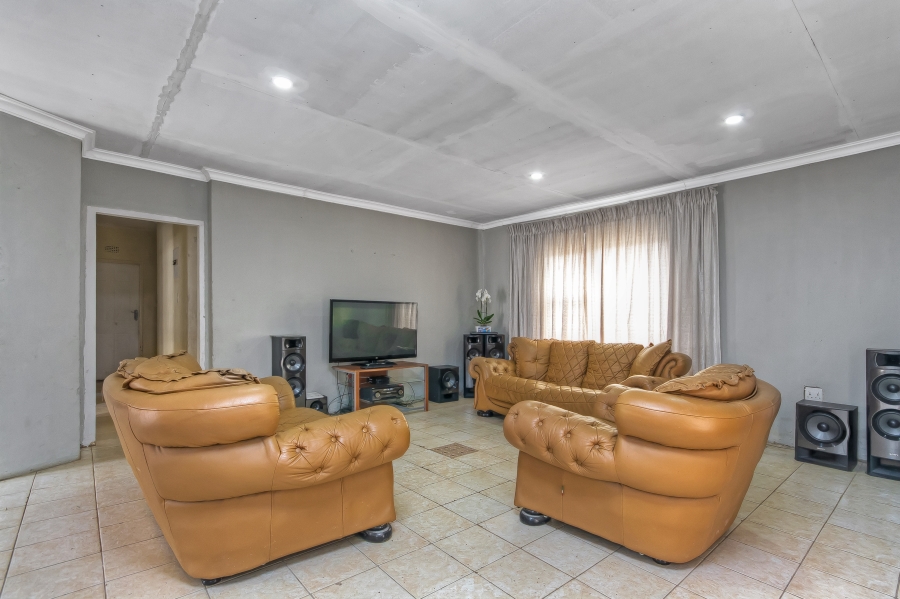 3 Bedroom Property for Sale in Dobsonville Gauteng