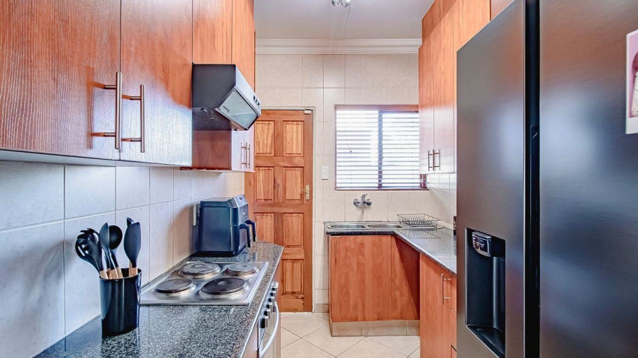 3 Bedroom Property for Sale in Sonneveld Gauteng