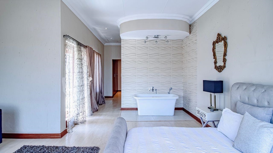 3 Bedroom Property for Sale in Sonneveld Gauteng