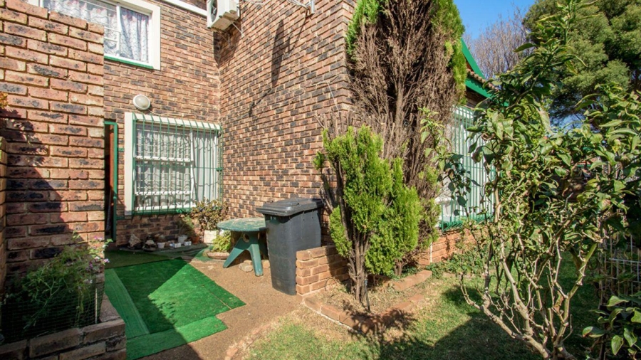 3 Bedroom Property for Sale in Weltevreden Park Gauteng