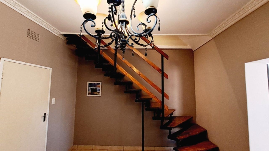 4 Bedroom Property for Sale in Sunnyridge Gauteng