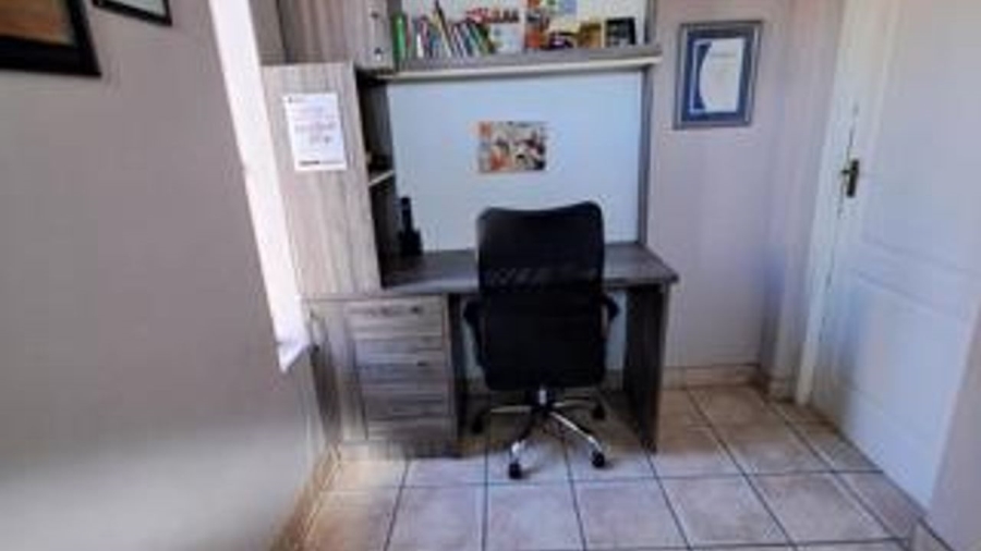 4 Bedroom Property for Sale in Sunnyridge Gauteng