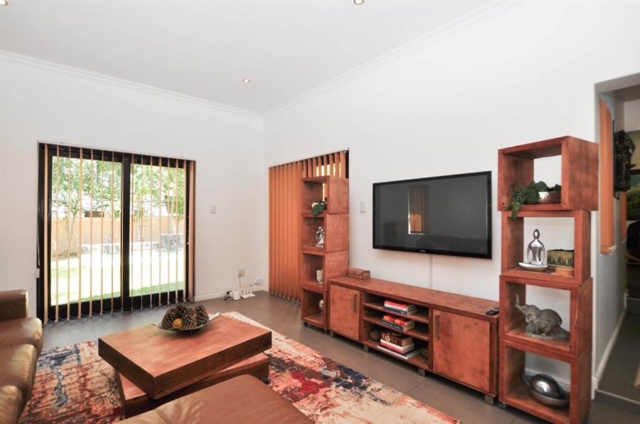 To Let 3 Bedroom Property for Rent in Fourways Gauteng