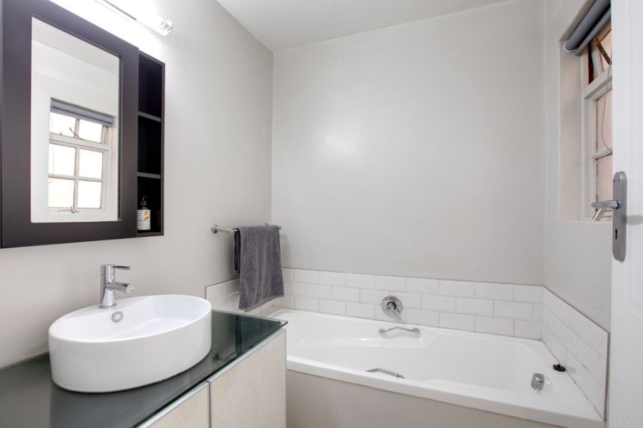 To Let 2 Bedroom Property for Rent in Morningside Gauteng