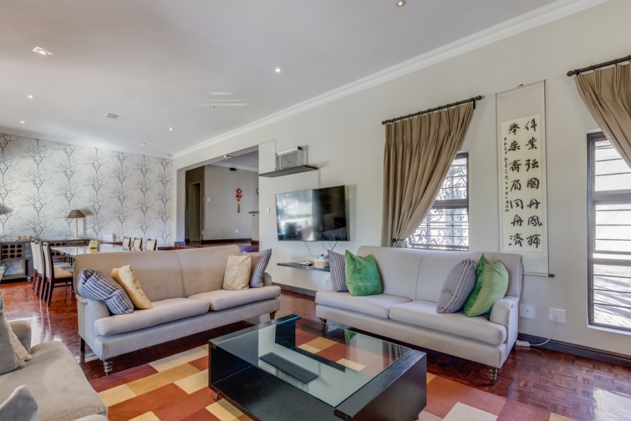 To Let 4 Bedroom Property for Rent in Hurlingham Gauteng