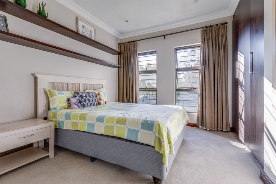 To Let 4 Bedroom Property for Rent in Hurlingham Gauteng