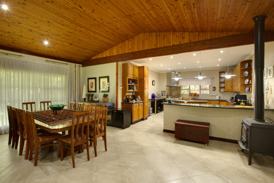 6 Bedroom Property for Sale in Marlbank Gauteng