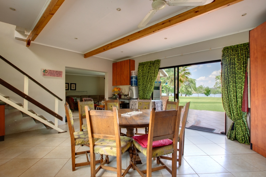 6 Bedroom Property for Sale in Marlbank Gauteng