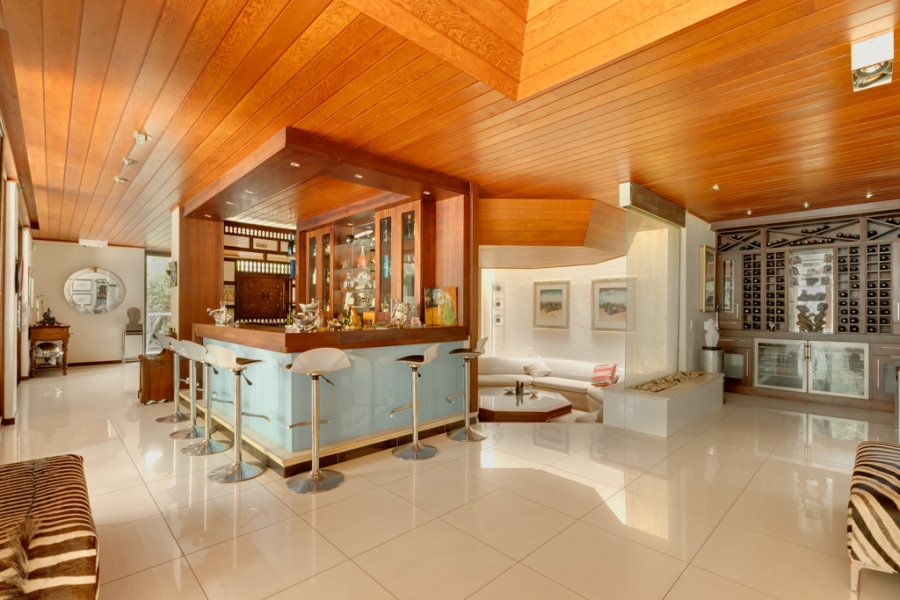 To Let 6 Bedroom Property for Rent in Hyde Park Gauteng