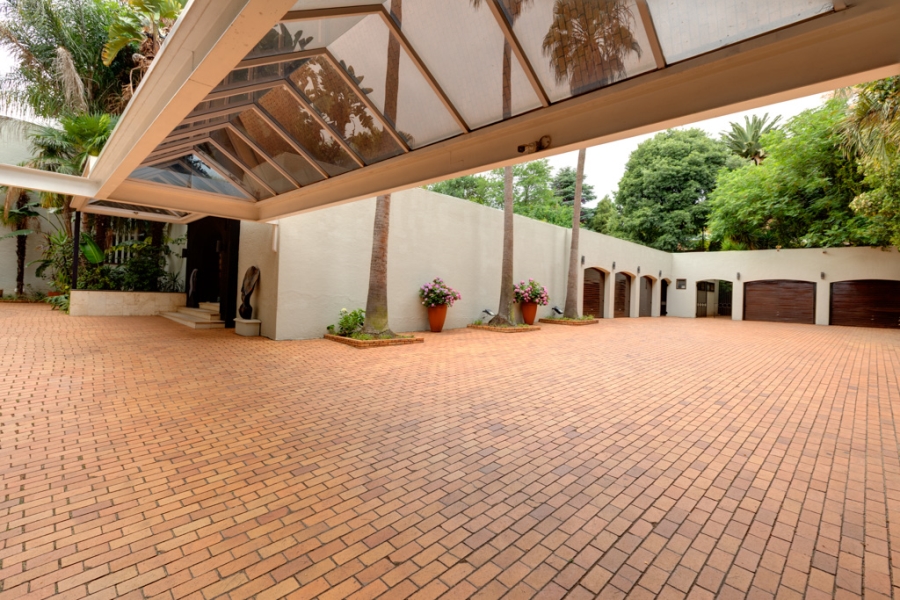 To Let 6 Bedroom Property for Rent in Hyde Park Gauteng