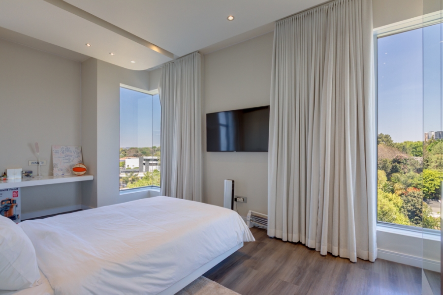 3 Bedroom Property for Sale in Sandhurst Gauteng