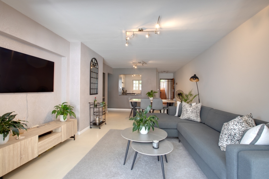 2 Bedroom Property for Sale in Morningside Gauteng