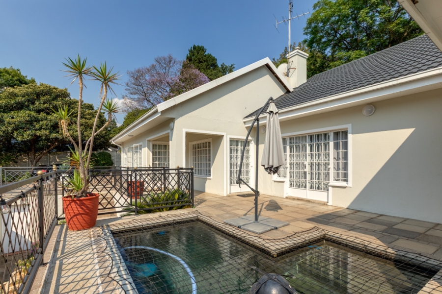 To Let 4 Bedroom Property for Rent in Morningside Gauteng