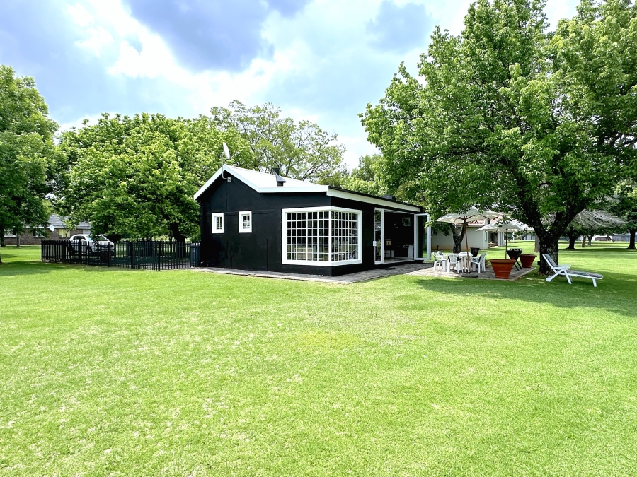 3 Bedroom Property for Sale in Shores of Loch Vaal Gauteng