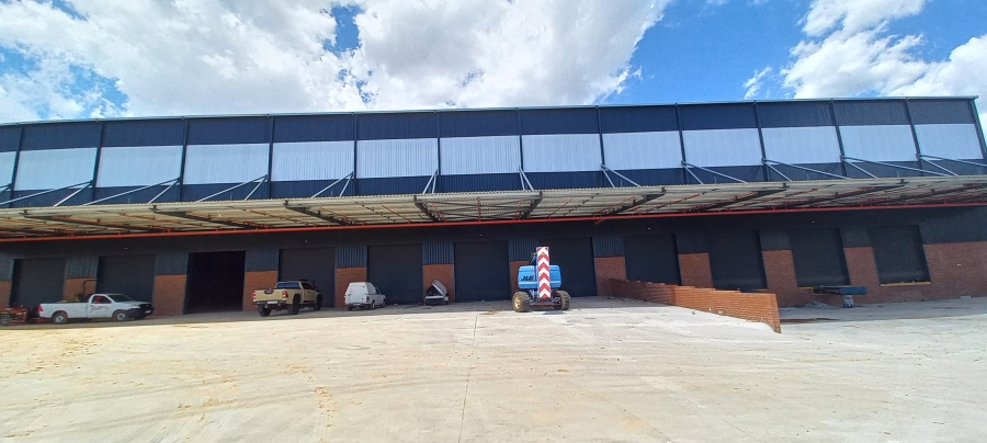 To Let commercial Property for Rent in North Riding Gauteng