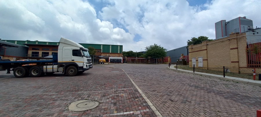 To Let commercial Property for Rent in North Riding Gauteng