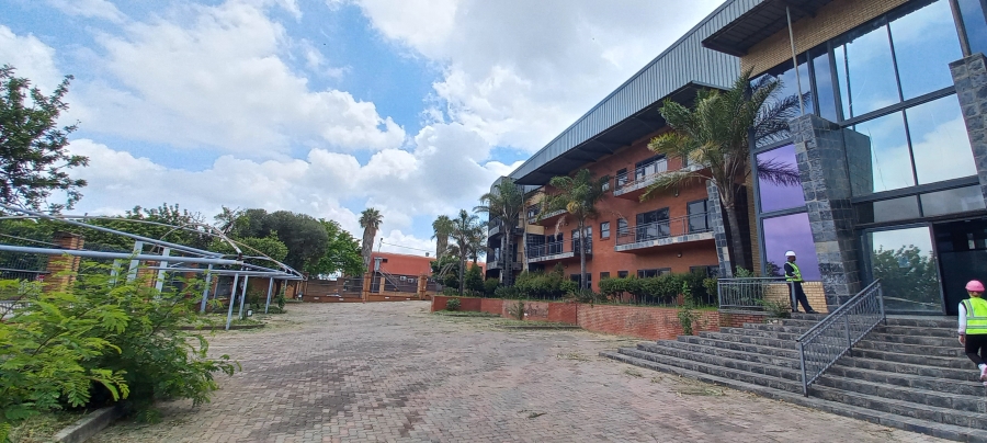 To Let commercial Property for Rent in North Riding Gauteng
