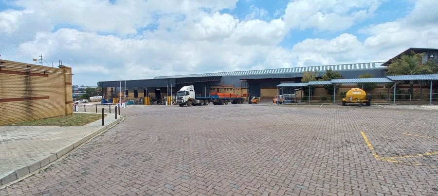 To Let commercial Property for Rent in North Riding Gauteng