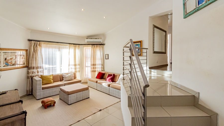 To Let 4 Bedroom Property for Rent in Poortview Gauteng