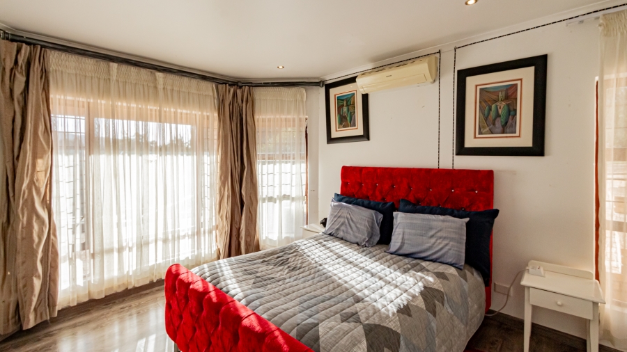 To Let 4 Bedroom Property for Rent in Poortview Gauteng