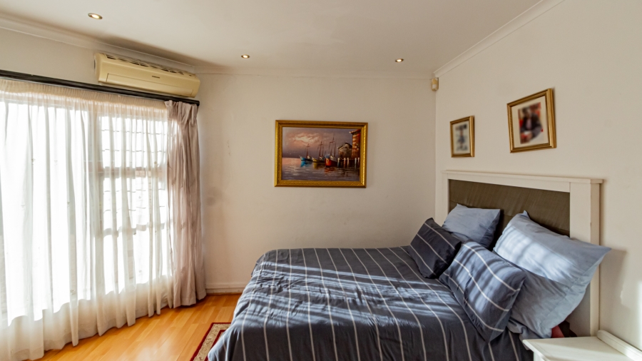 To Let 4 Bedroom Property for Rent in Poortview Gauteng