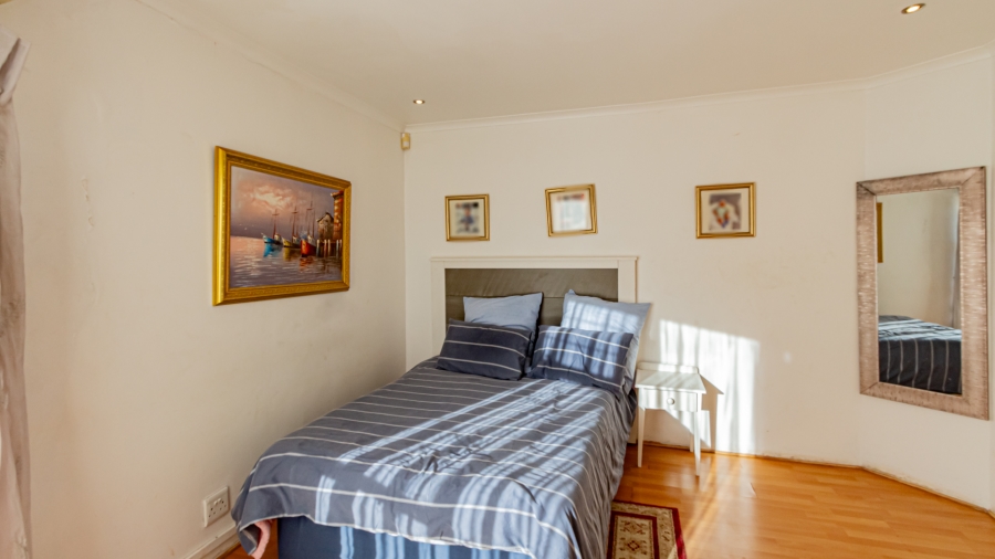 To Let 4 Bedroom Property for Rent in Poortview Gauteng