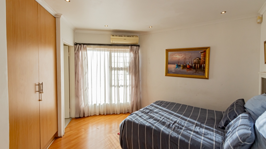 To Let 4 Bedroom Property for Rent in Poortview Gauteng