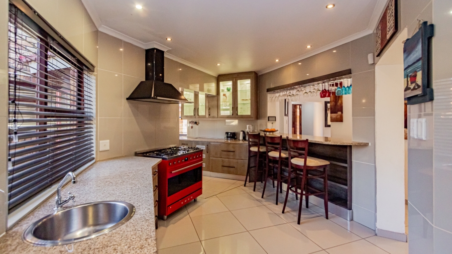 4 Bedroom Property for Sale in Poortview Gauteng