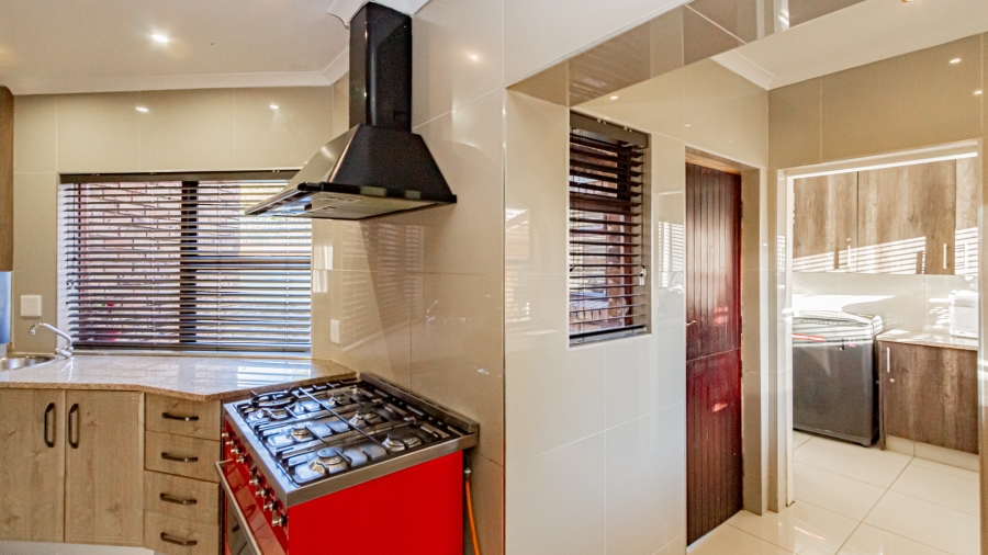 4 Bedroom Property for Sale in Poortview Gauteng