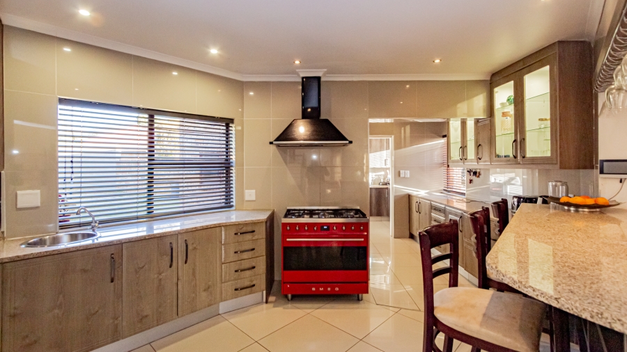 4 Bedroom Property for Sale in Poortview Gauteng
