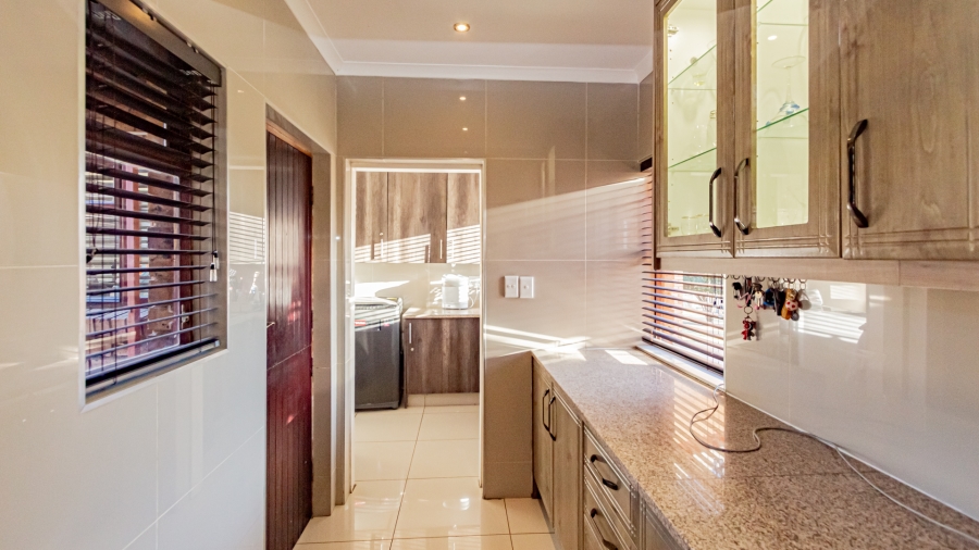 4 Bedroom Property for Sale in Poortview Gauteng