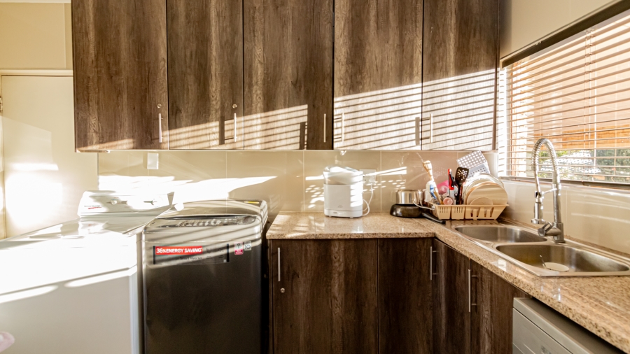 4 Bedroom Property for Sale in Poortview Gauteng