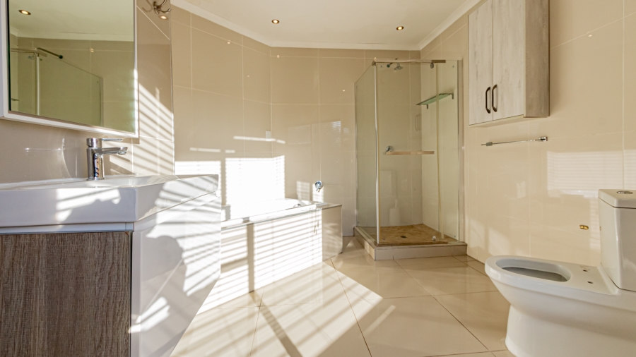 4 Bedroom Property for Sale in Poortview Gauteng