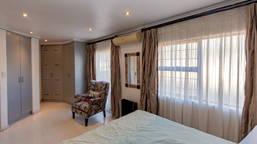 4 Bedroom Property for Sale in Poortview Gauteng