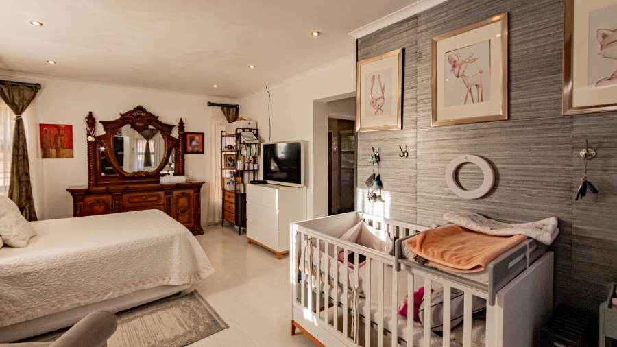 4 Bedroom Property for Sale in Poortview Gauteng