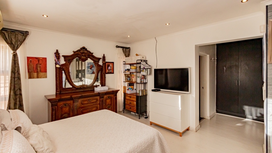 4 Bedroom Property for Sale in Poortview Gauteng