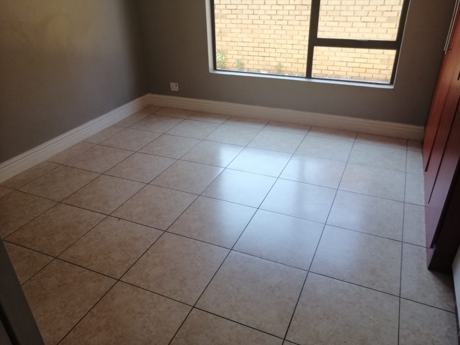 To Let 2 Bedroom Property for Rent in Lenasia Ext 9 Gauteng