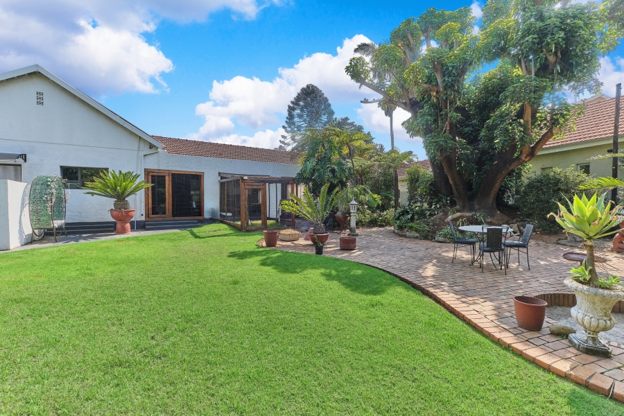 8 Bedroom Property for Sale in Northcliff Gauteng