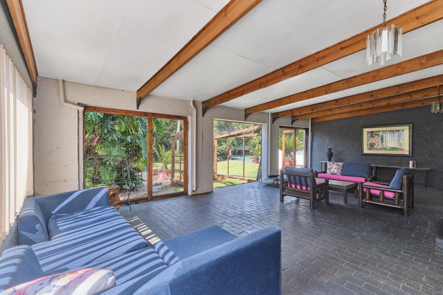 8 Bedroom Property for Sale in Northcliff Gauteng