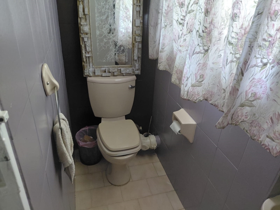 8 Bedroom Property for Sale in Northcliff Gauteng