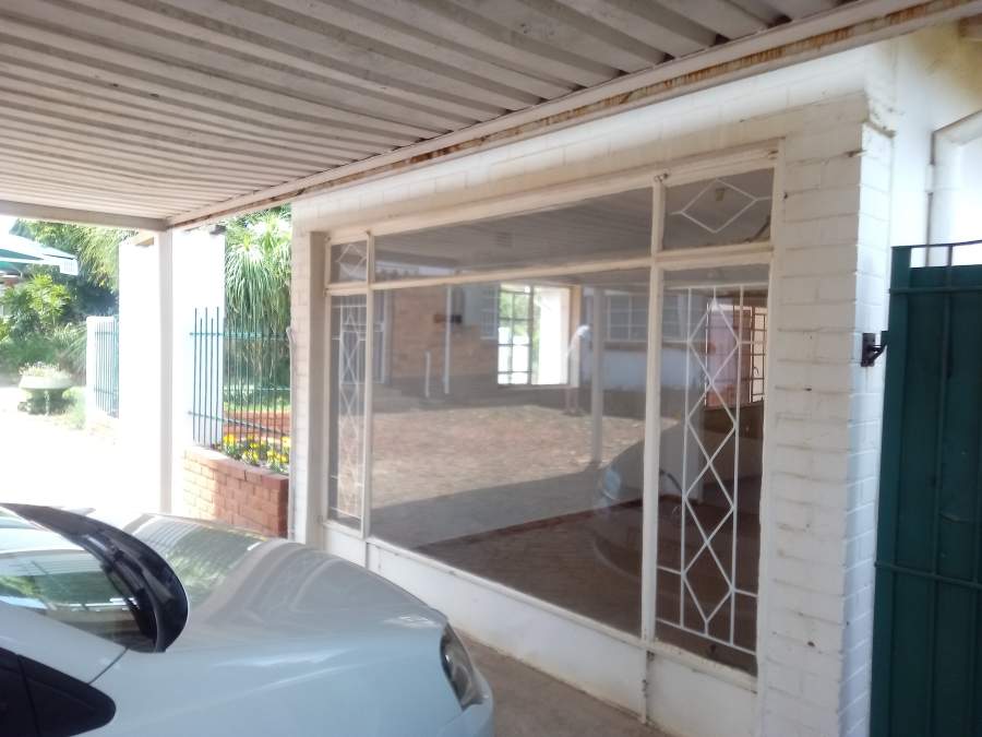 To Let 1 Bedroom Property for Rent in Discovery Gauteng
