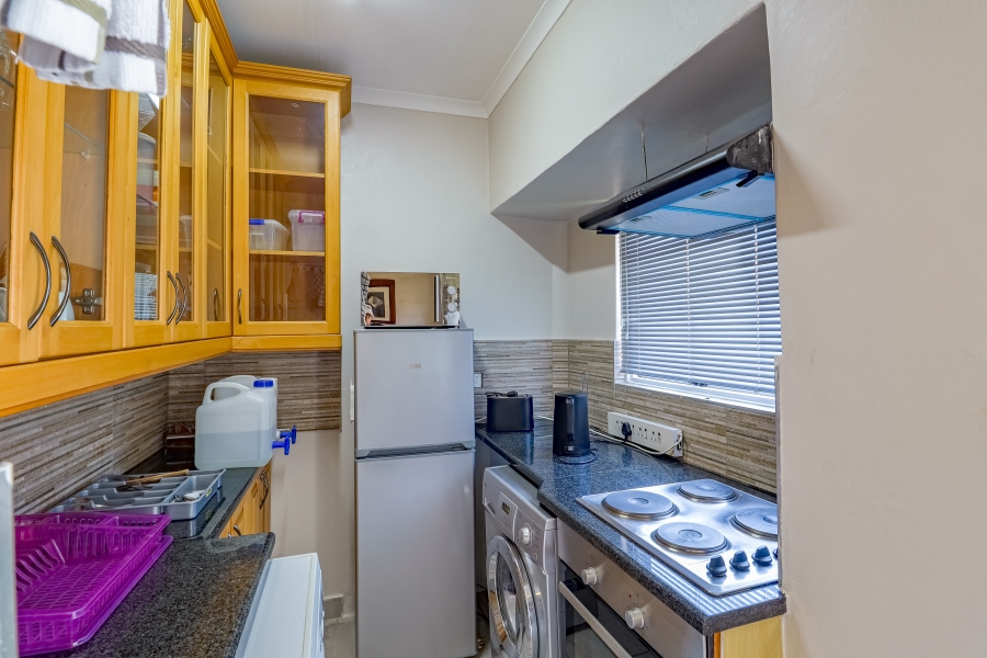 To Let 2 Bedroom Property for Rent in Silver Lakes Golf Estate Gauteng