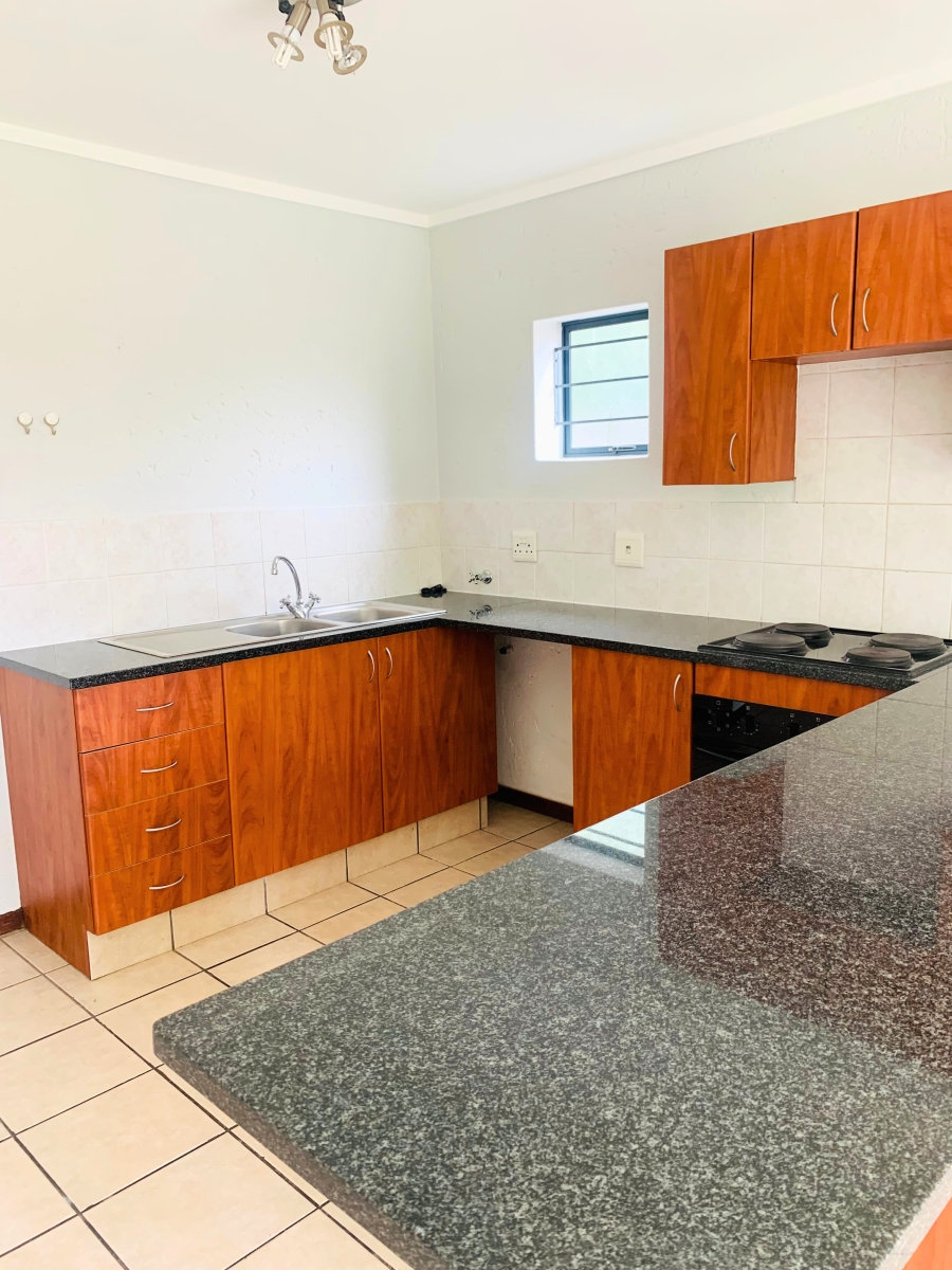1 Bedroom Property for Sale in Darrenwood Gauteng