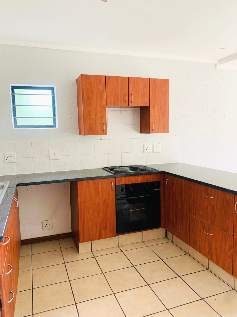 1 Bedroom Property for Sale in Darrenwood Gauteng
