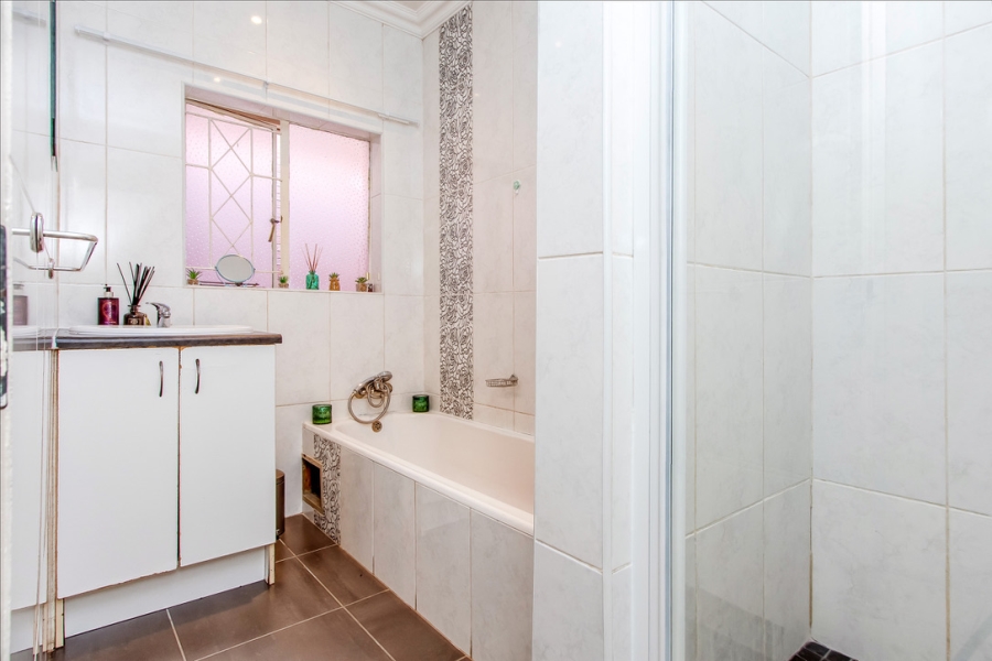 2 Bedroom Property for Sale in Ferndale Gauteng