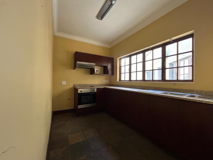 12 Bedroom Property for Sale in Wierda Park Gauteng